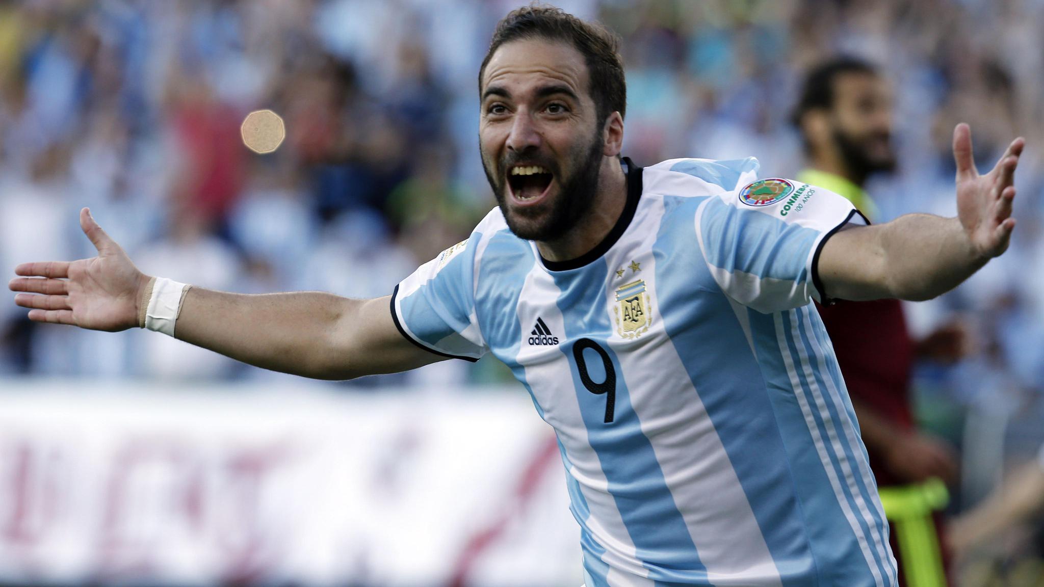 阿根廷球星伊瓜因离队传闻甚嚣尘上的简单介绍 阿根廷球星伊瓜因离队传闻甚嚣尘上的简单介绍